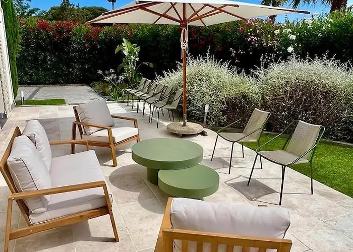 Сasa de vacaciones Sumptuous In *